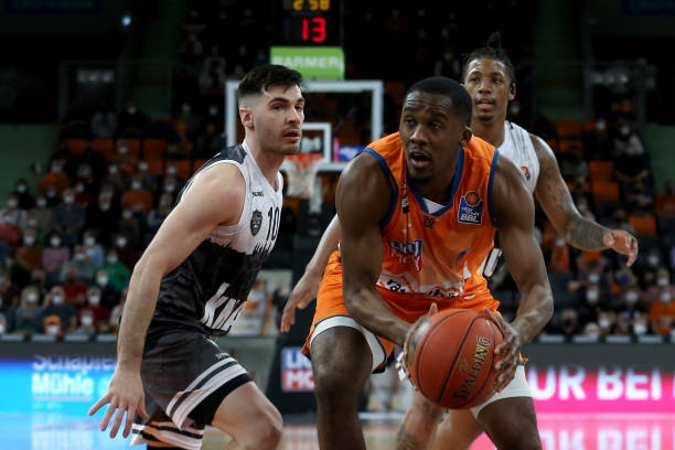 奠定了他作 奠定了他作