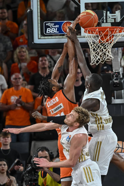 统中锋特质 统中锋特质