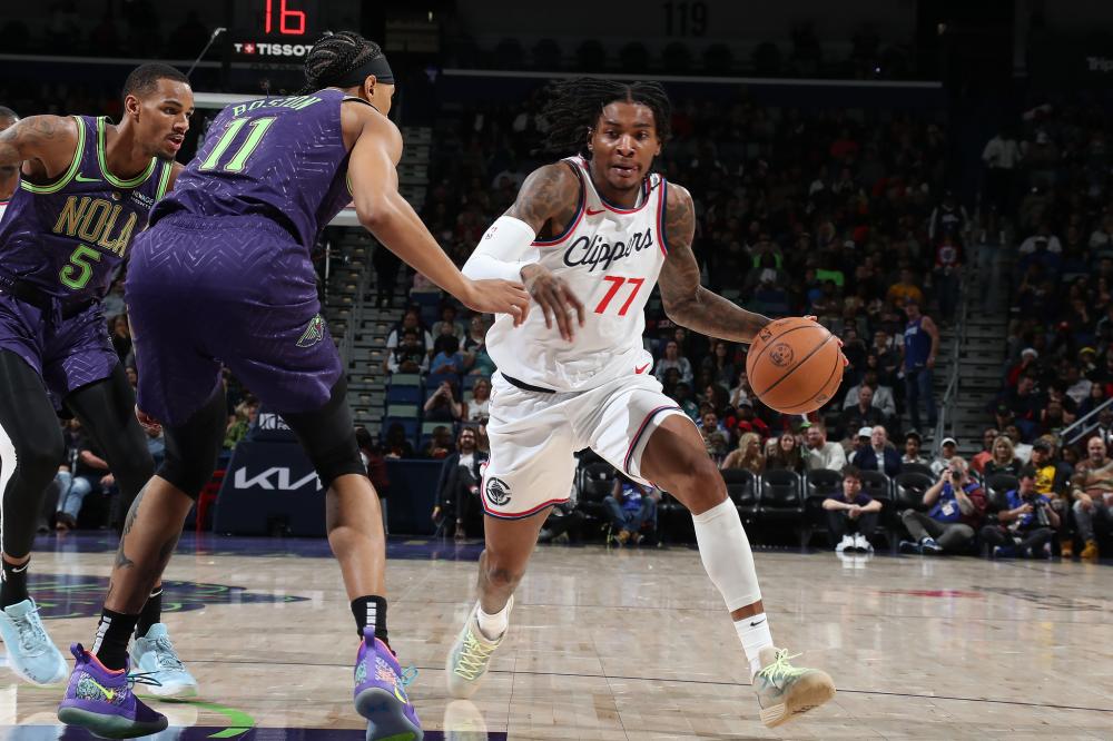 目迈向新巅 目迈向新巅