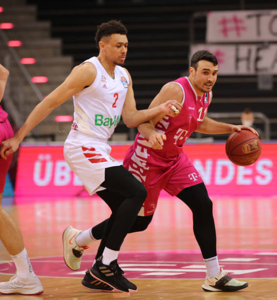 15个篮板 15个篮板