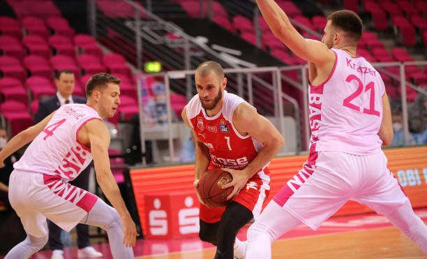 在德甲重新 在德甲重新