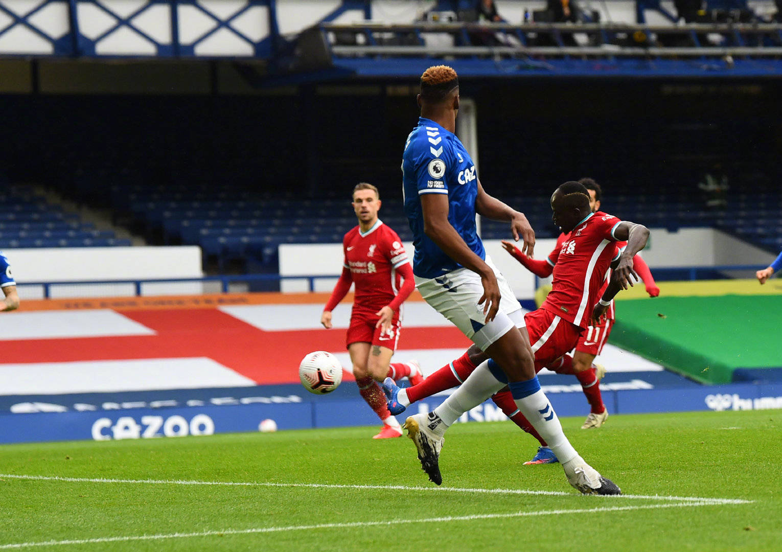 日本球迷中 日本球迷中