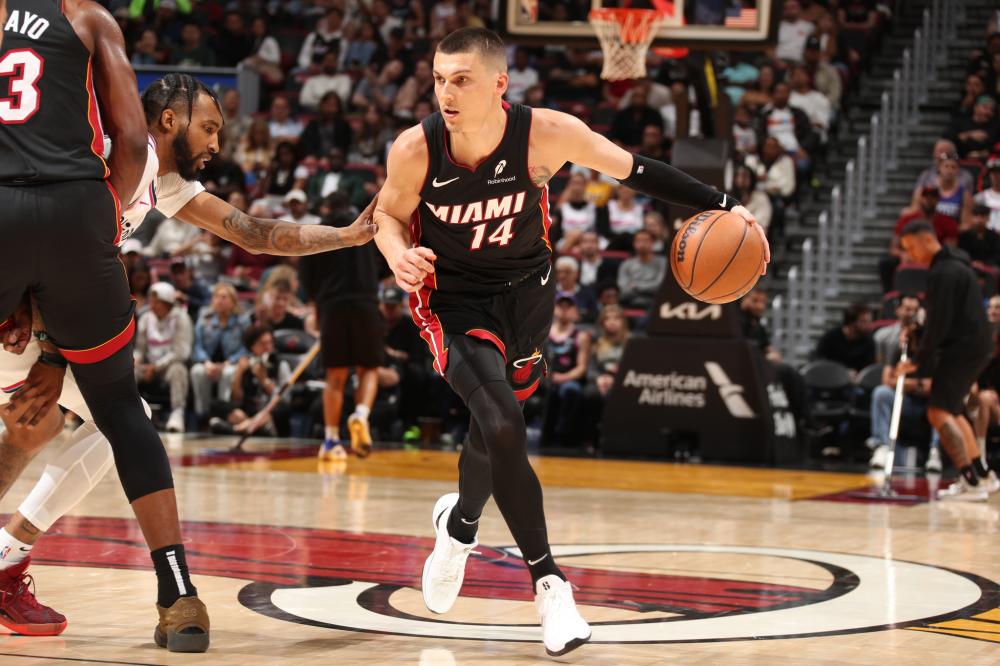 纵观整场比 纵观整场比